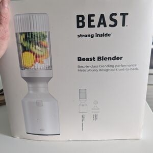 Beast Blender in White